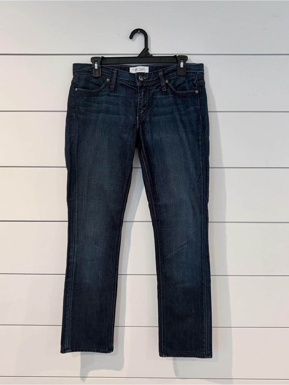Habitual Straight Leg Jeans Dark Wash Y2K Quiet Luxury Denim 29 Model Off Duty